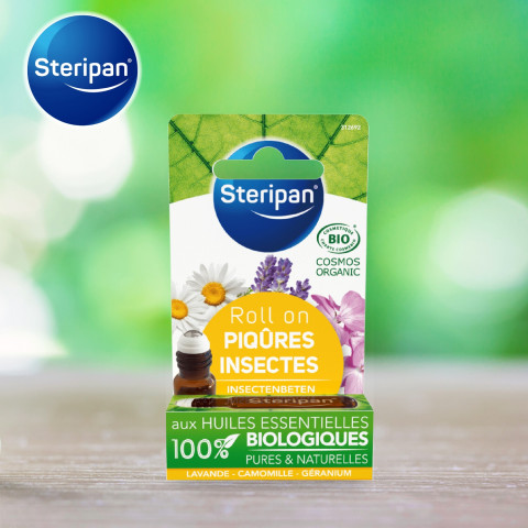 Steripan Roll-on Apaisant Piqûres d'Insectes, format pratique.